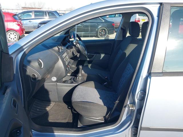 2005 FORD FIESTA LX