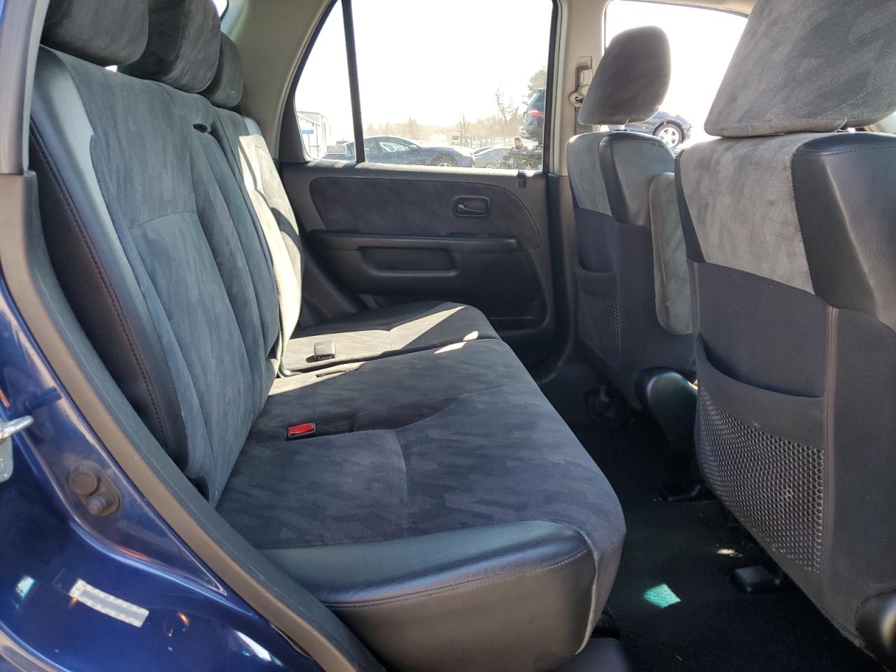 2003 Honda CR-V - Image 11