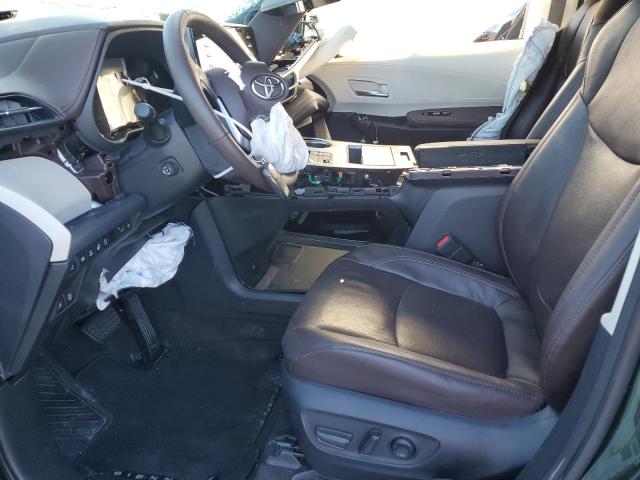  TOYOTA SIENNA 2021 Зеленый