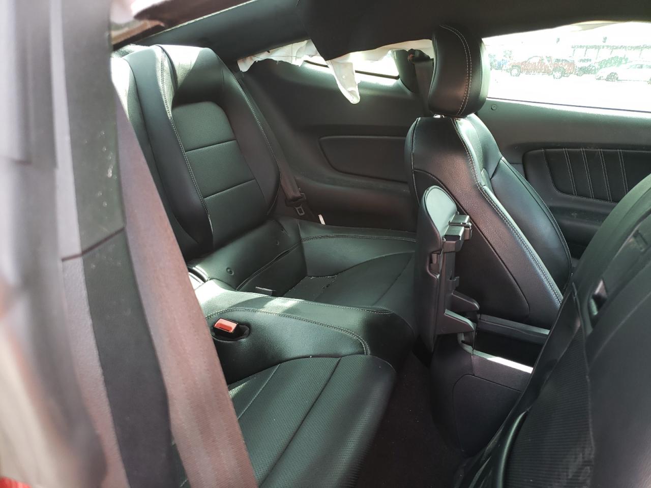 2020 Ford Mustang - Image 10