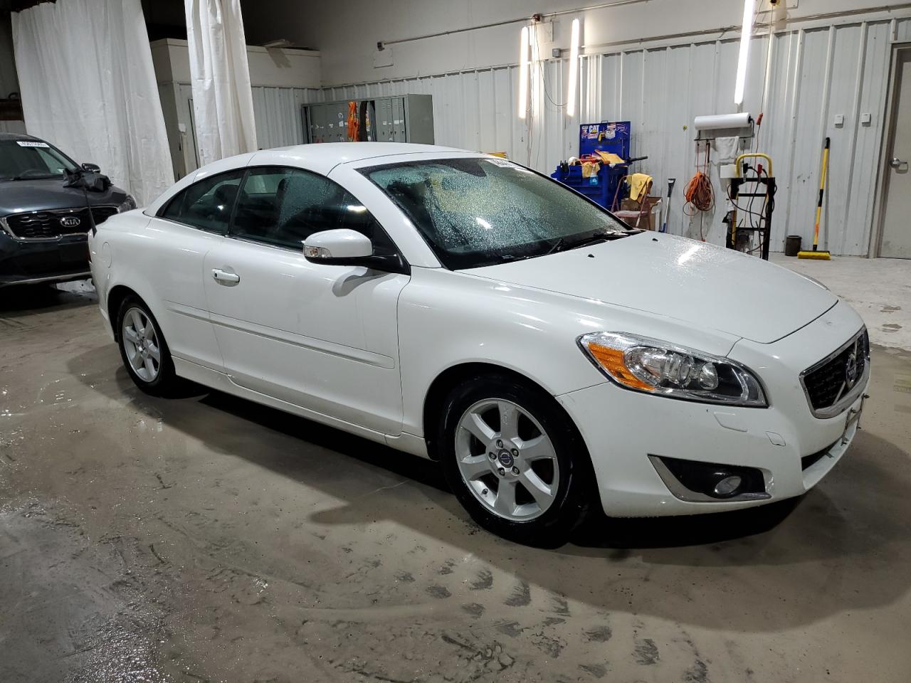 2013 Volvo C70 - Image 4