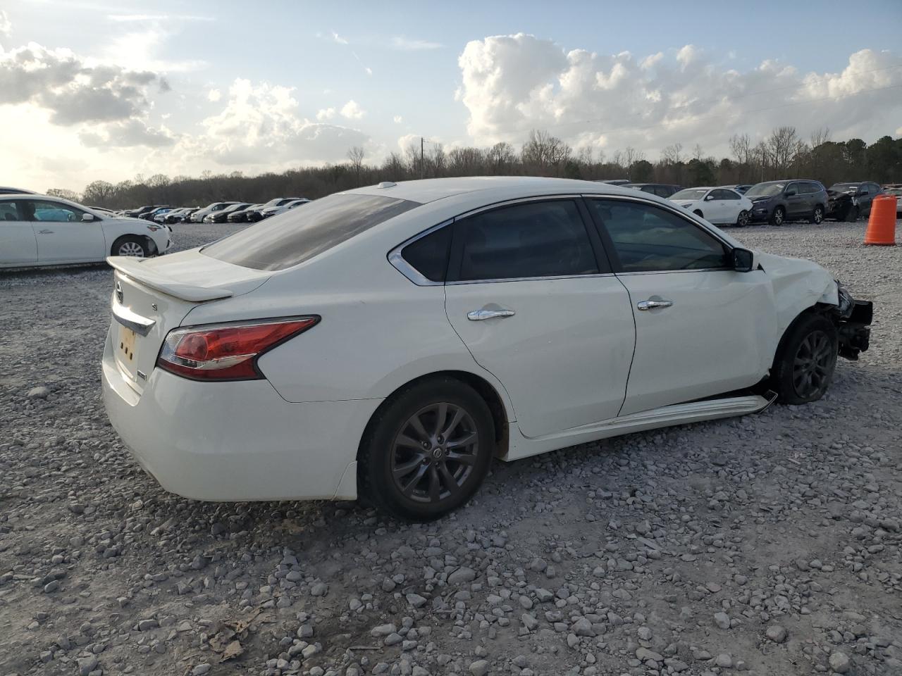 2015 Nissan Altima - Image 3