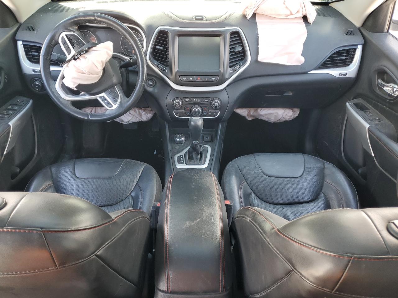 2018 Jeep Cherokee - Image 8