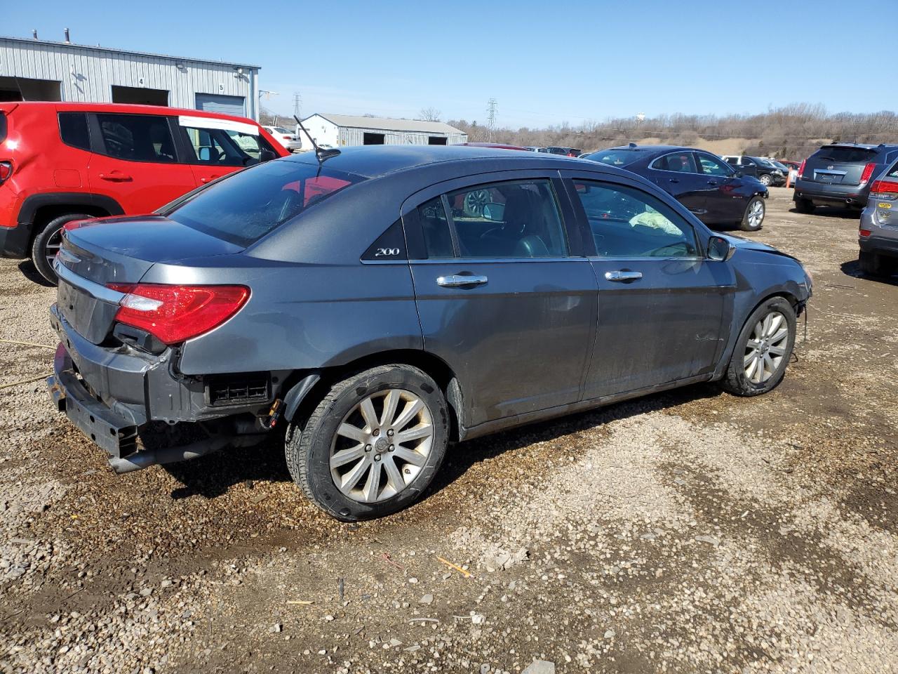 2013 Chrysler 200 - Image 3