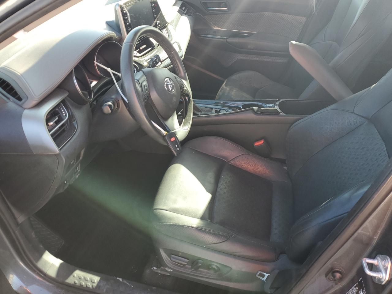 2021 Toyota C-HR - Image 7