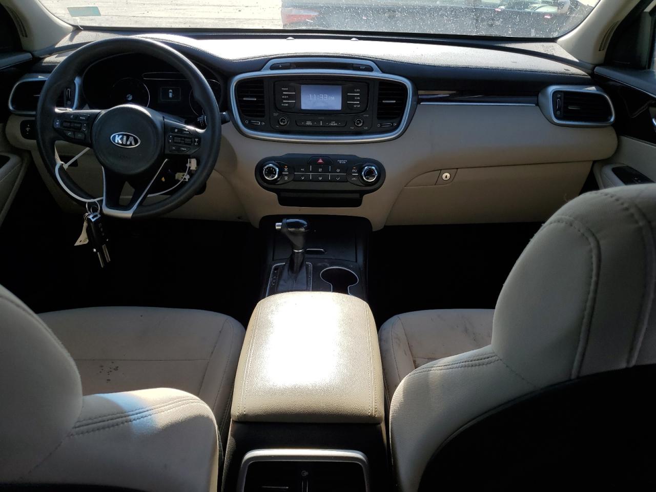 2017 Kia Sorento - Image 8