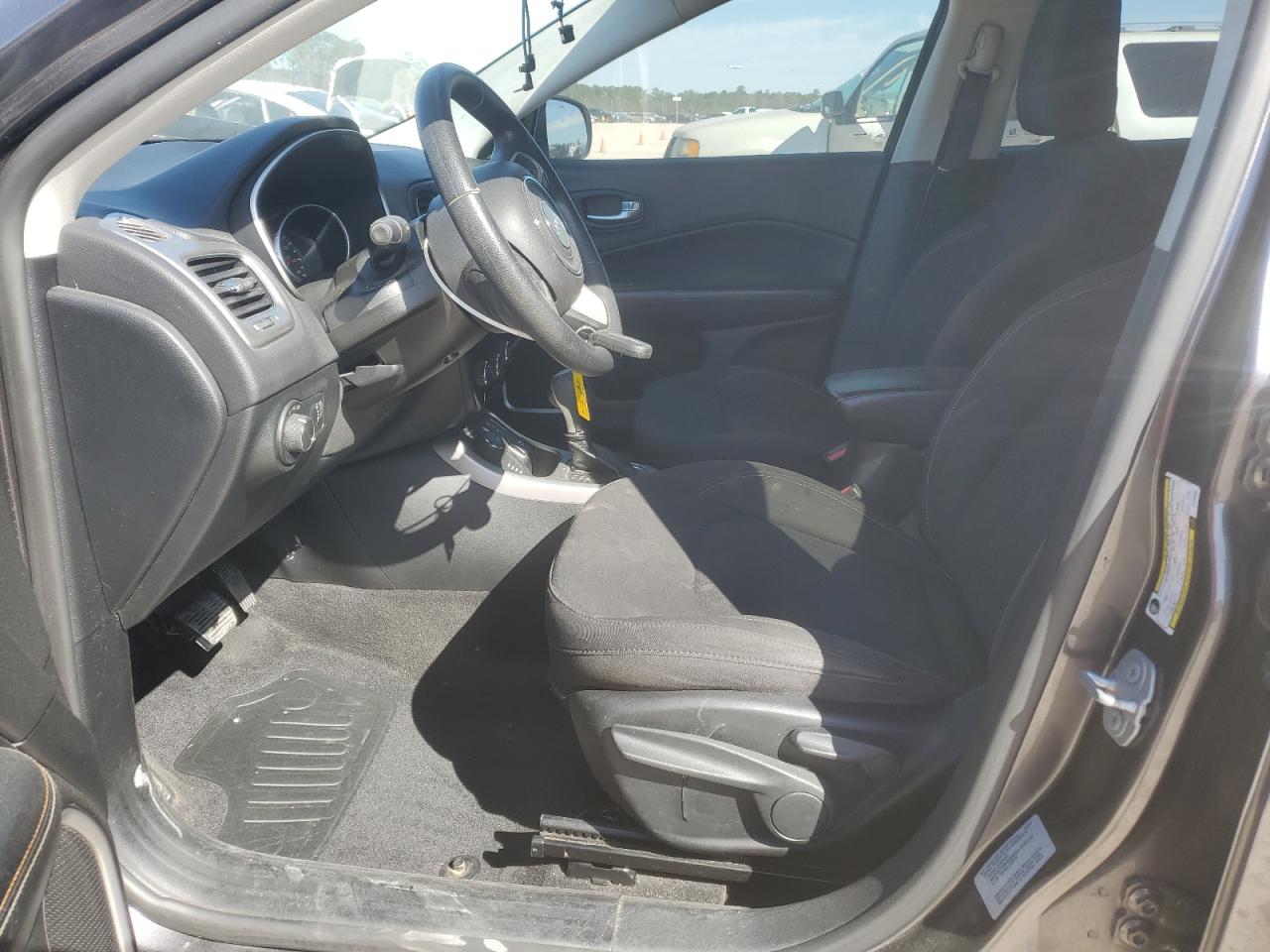 2018 Jeep Compass - Image 7