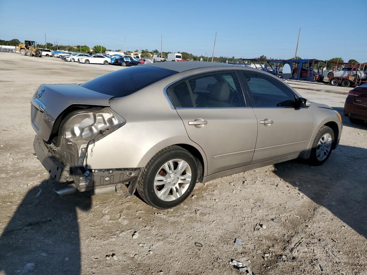 2011 Nissan Altima - Image 3
