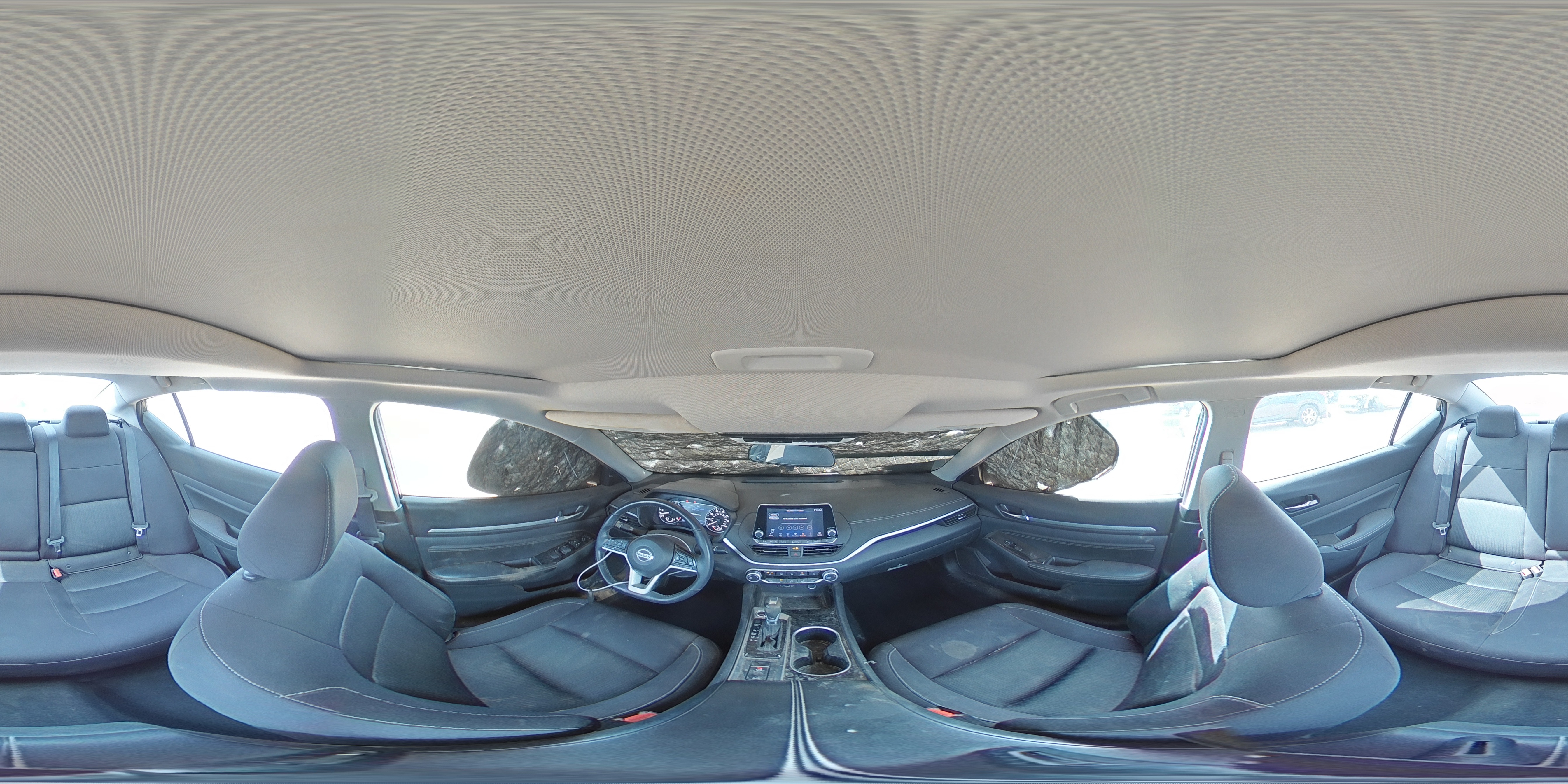 2021 Nissan Altima - Image 13