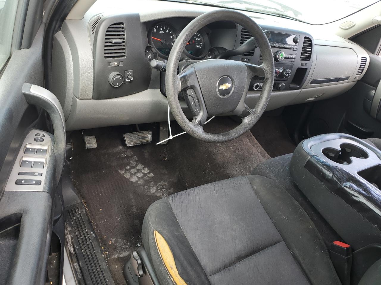 2011 Chevrolet Silverado - Image 8