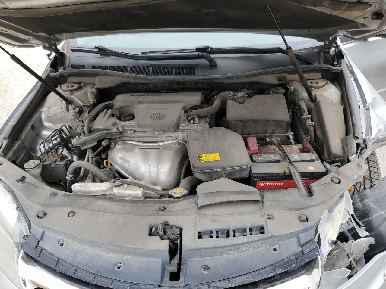 2015 Toyota Camry - Image 11