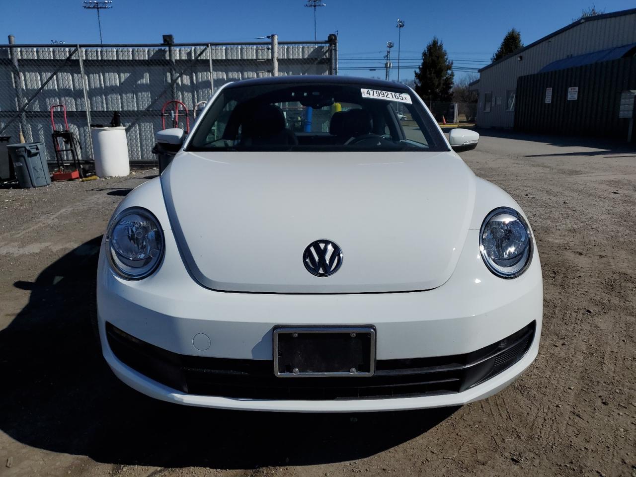 2016 Volkswagen Beetle - Image 5