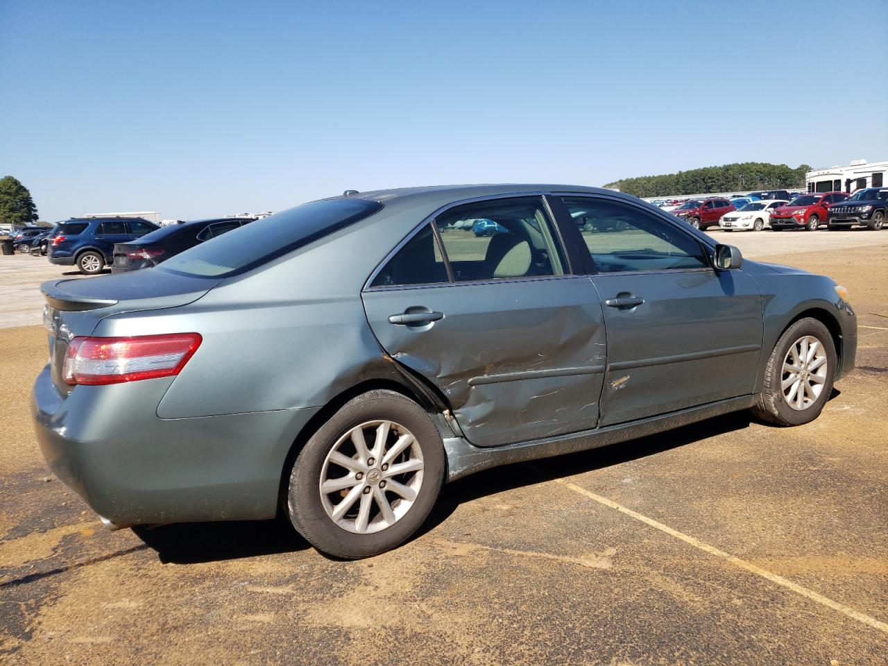 2011 Toyota Camry - Image 3
