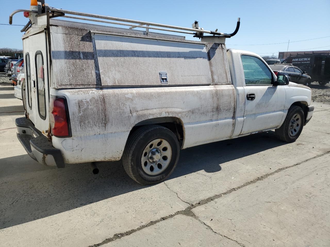2007 Chevrolet Silverado - Image 3