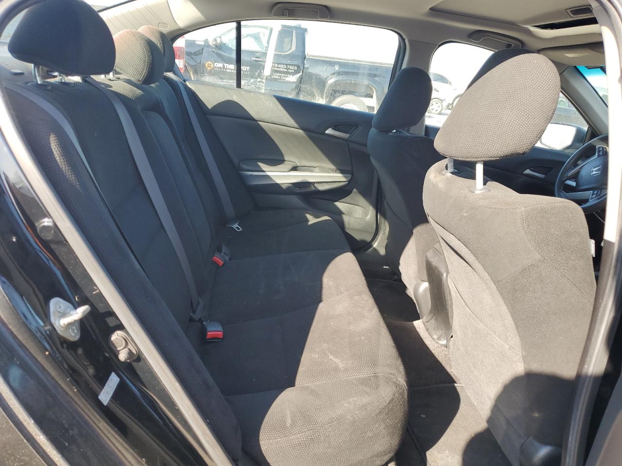 2009 Honda Accord - Image 11
