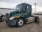 2016 Freightliner Cascadia 113 Semi Truck for Sale in Moraine, OH - Minor Dent/Scratches