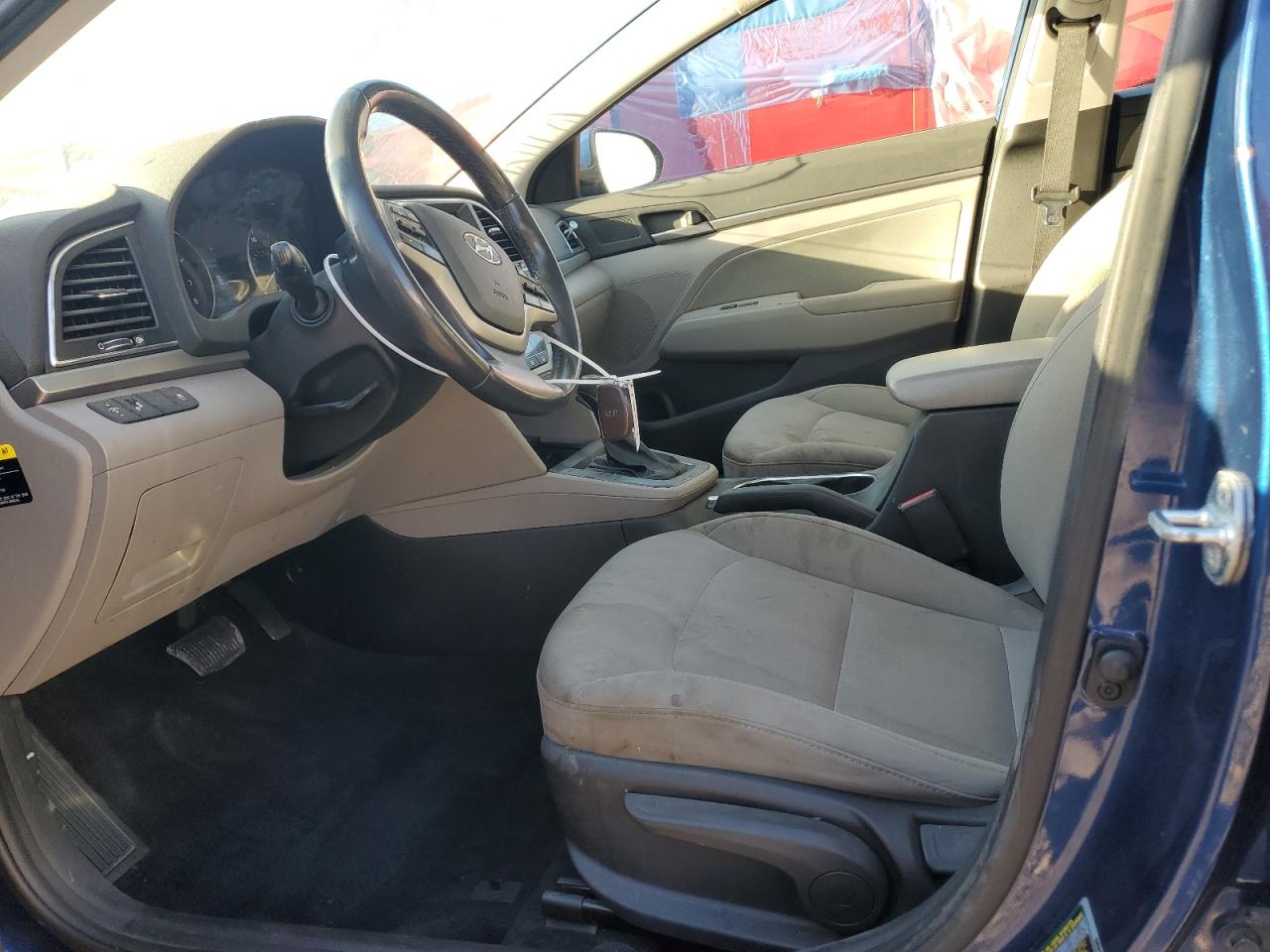 2018 Hyundai Elantra - Image 7