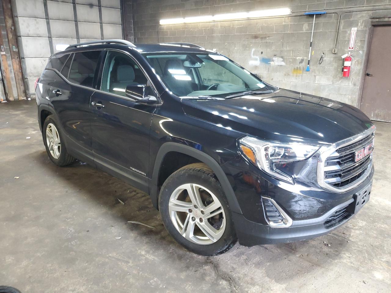 2018 GMC Terrain - Image 4