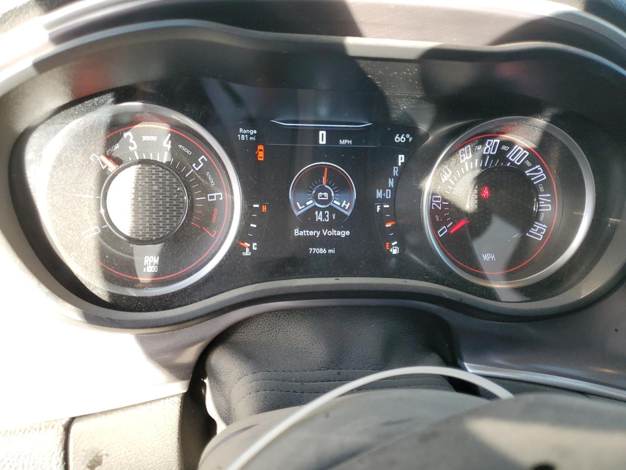 2021 Dodge Challenger - Image 9