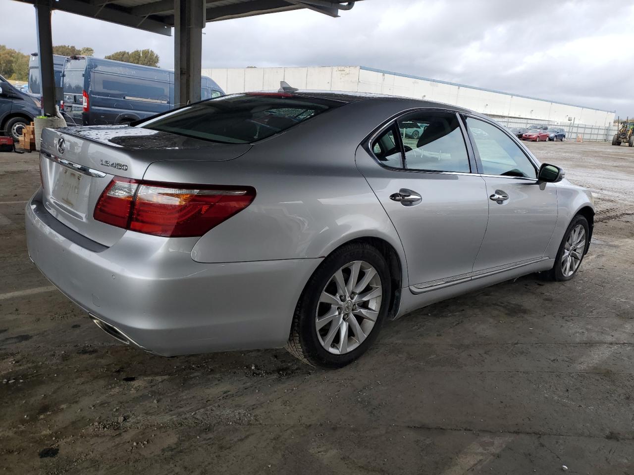 2010 Lexus LS - Image 3