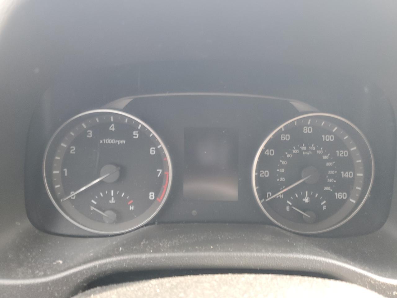2017 Hyundai Elantra - Image 9