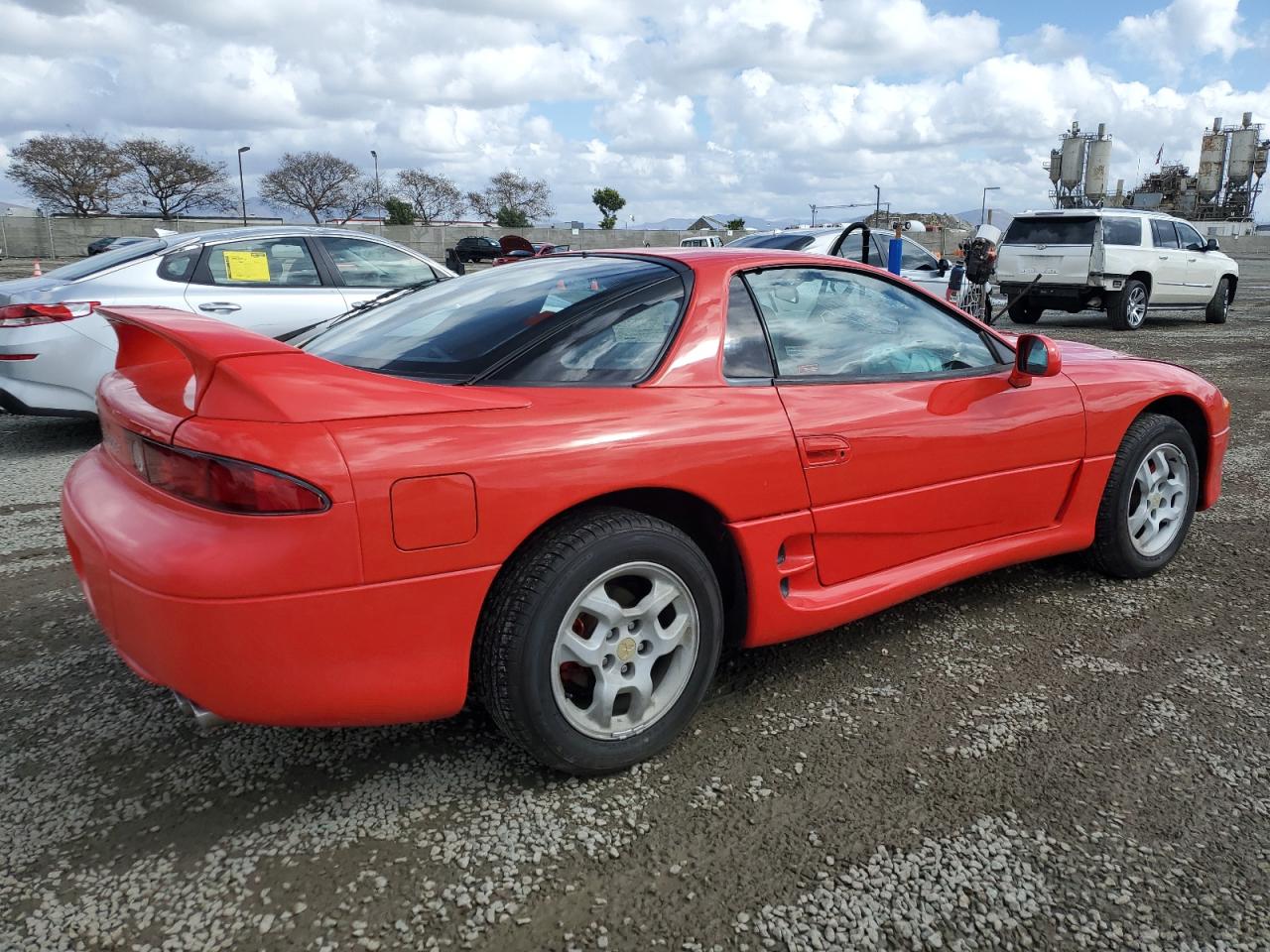 VIN: JA3AM44H4VY003619 Auction: COPART Lot: 48215425 Location: CA - SAN DIEGO VIN: JA3AM44H4VY003619 MITSUBISHI 3000GT 1997 RED Photo 3
