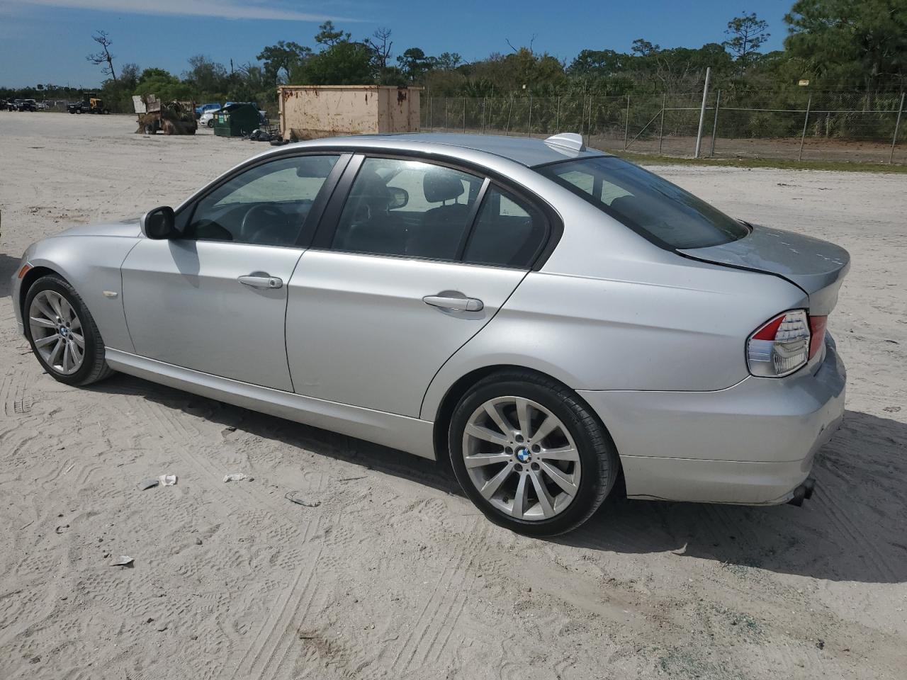 2011 BMW 3er - Image 2
