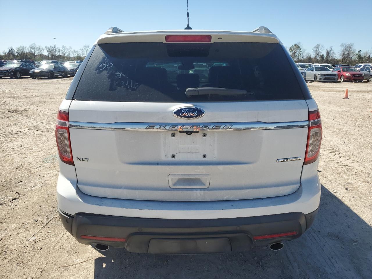 2015 Ford Explorer - Image 6