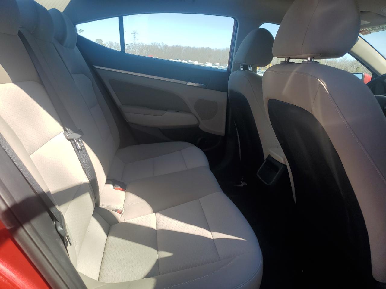 2020 Hyundai Elantra - Image 10