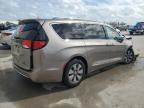 2018 Chrysler Pacifica Hybrid Limited for Sale in Apopka, FL - Front End