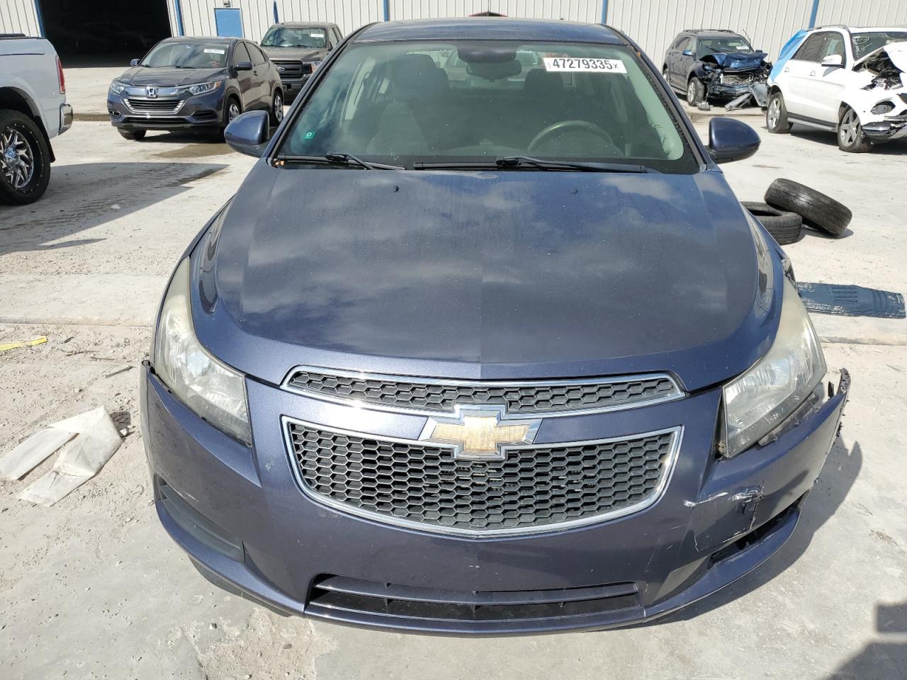 2013 Chevrolet Cruze - Image 5