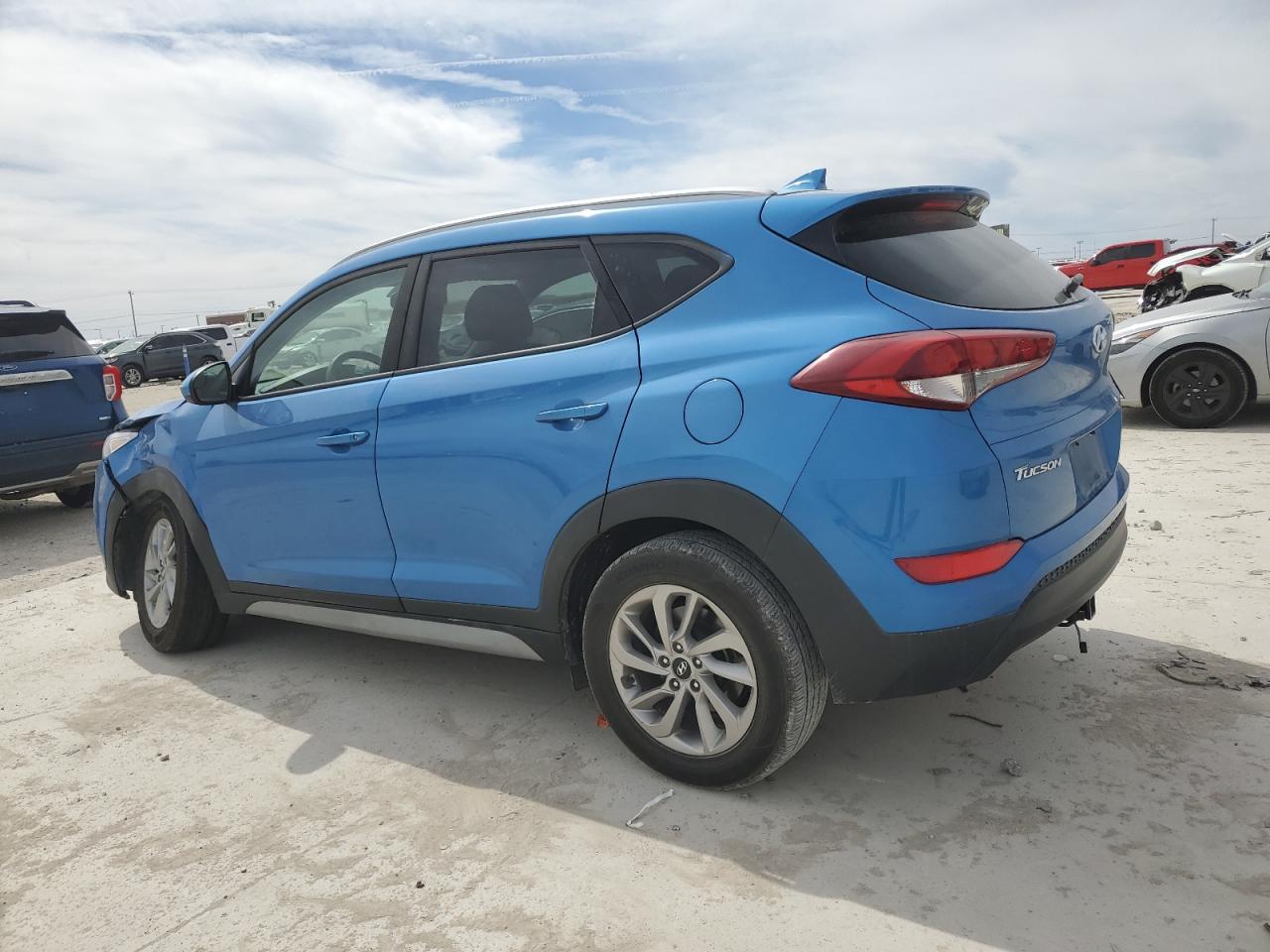 2018 Hyundai Tucson - Image 2