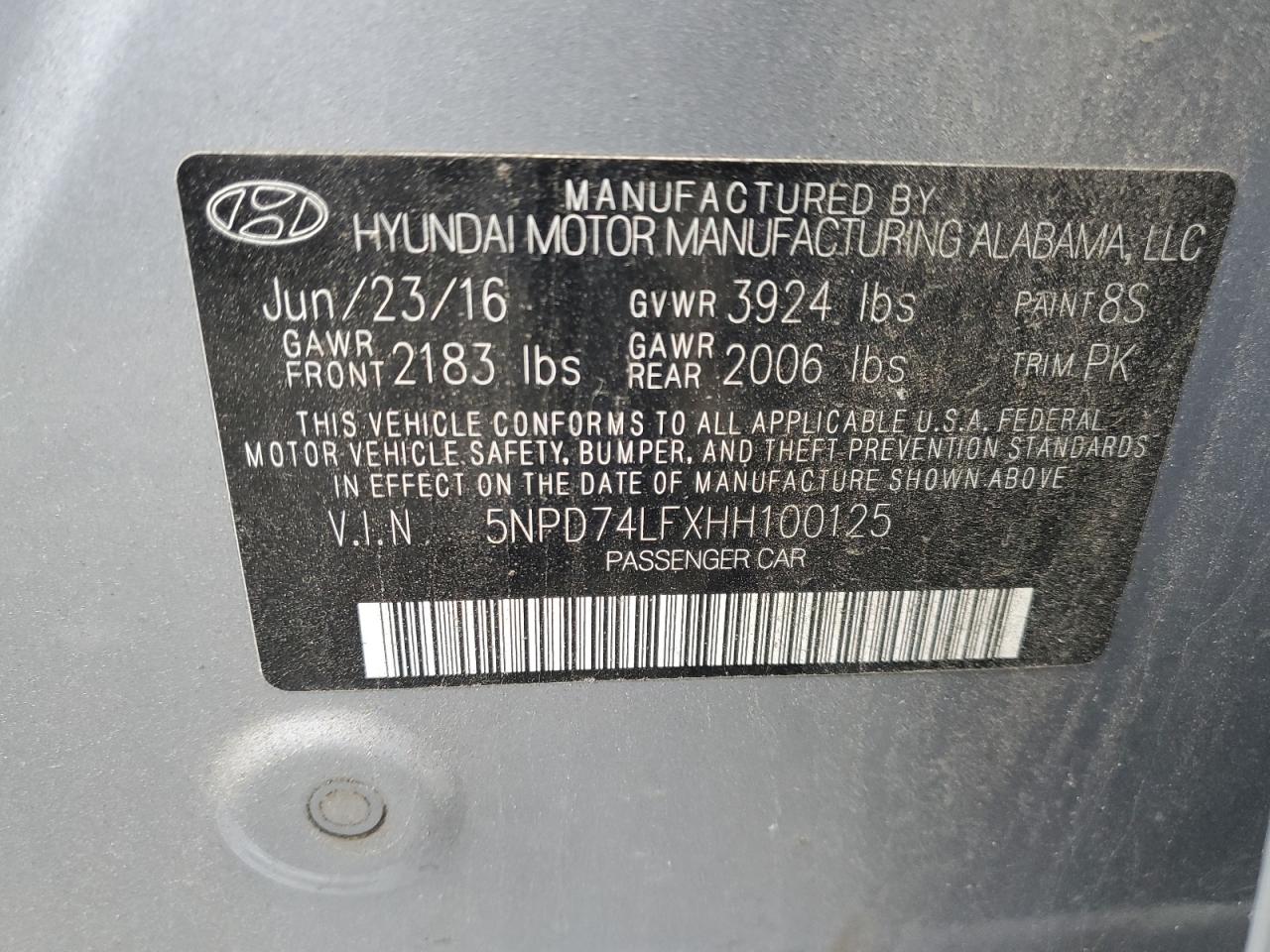 2017 Hyundai Elantra - Image 14