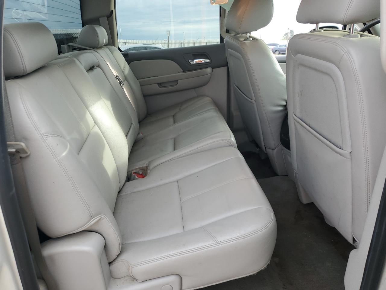 2013 GMC Sierra - Image 11