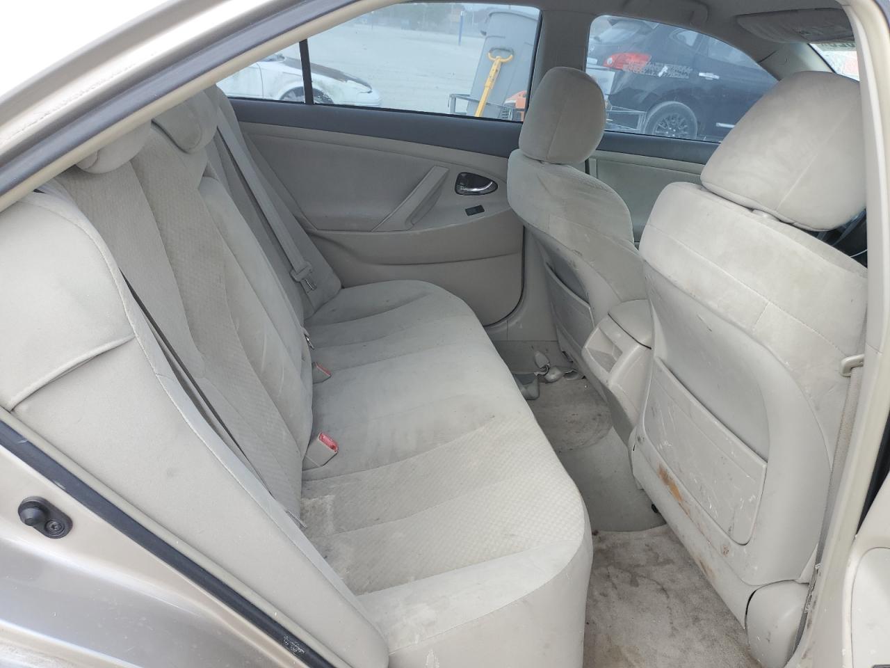 2008 Toyota Camry - Image 10