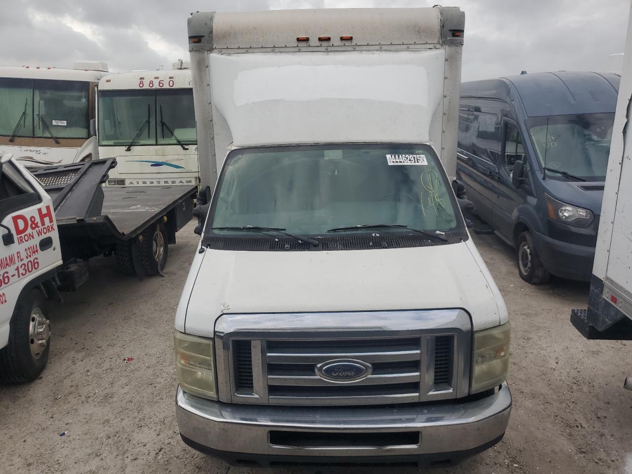2013 Ford Econoline - Image 5