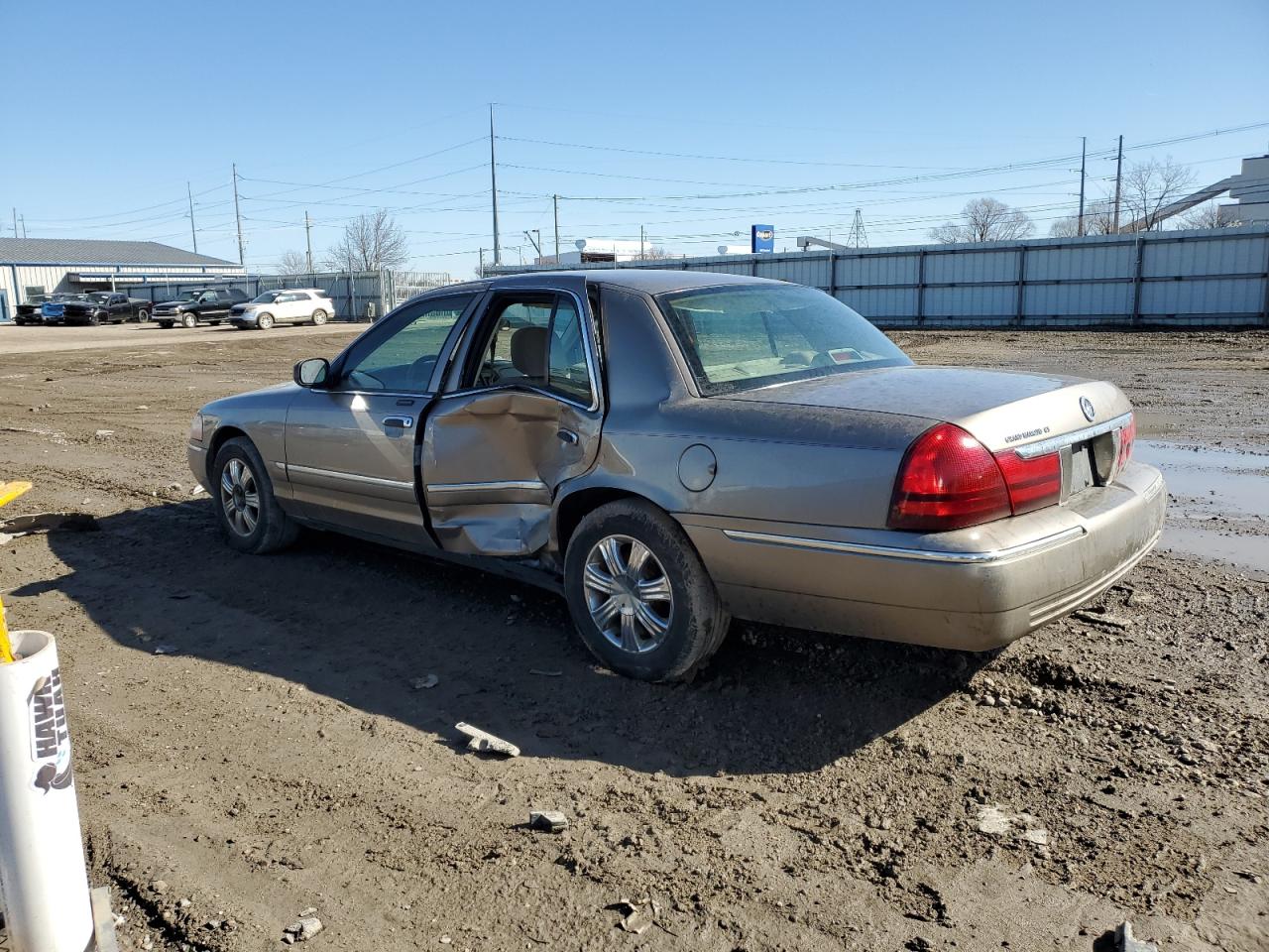 2004 Mercury Grand Marquis - Image 2