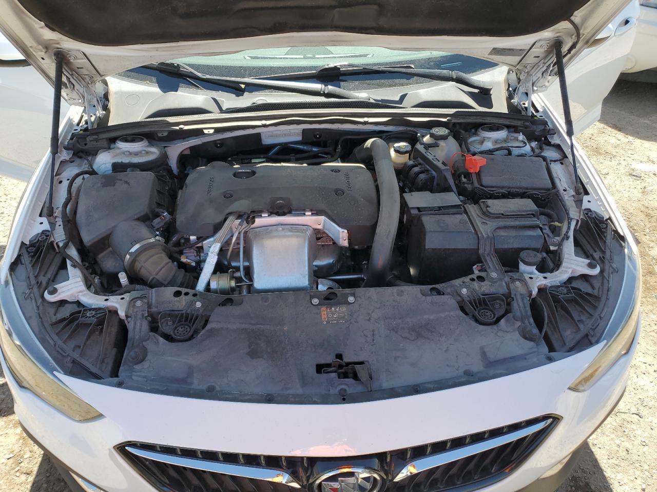 2019 Buick Regal - Image 11