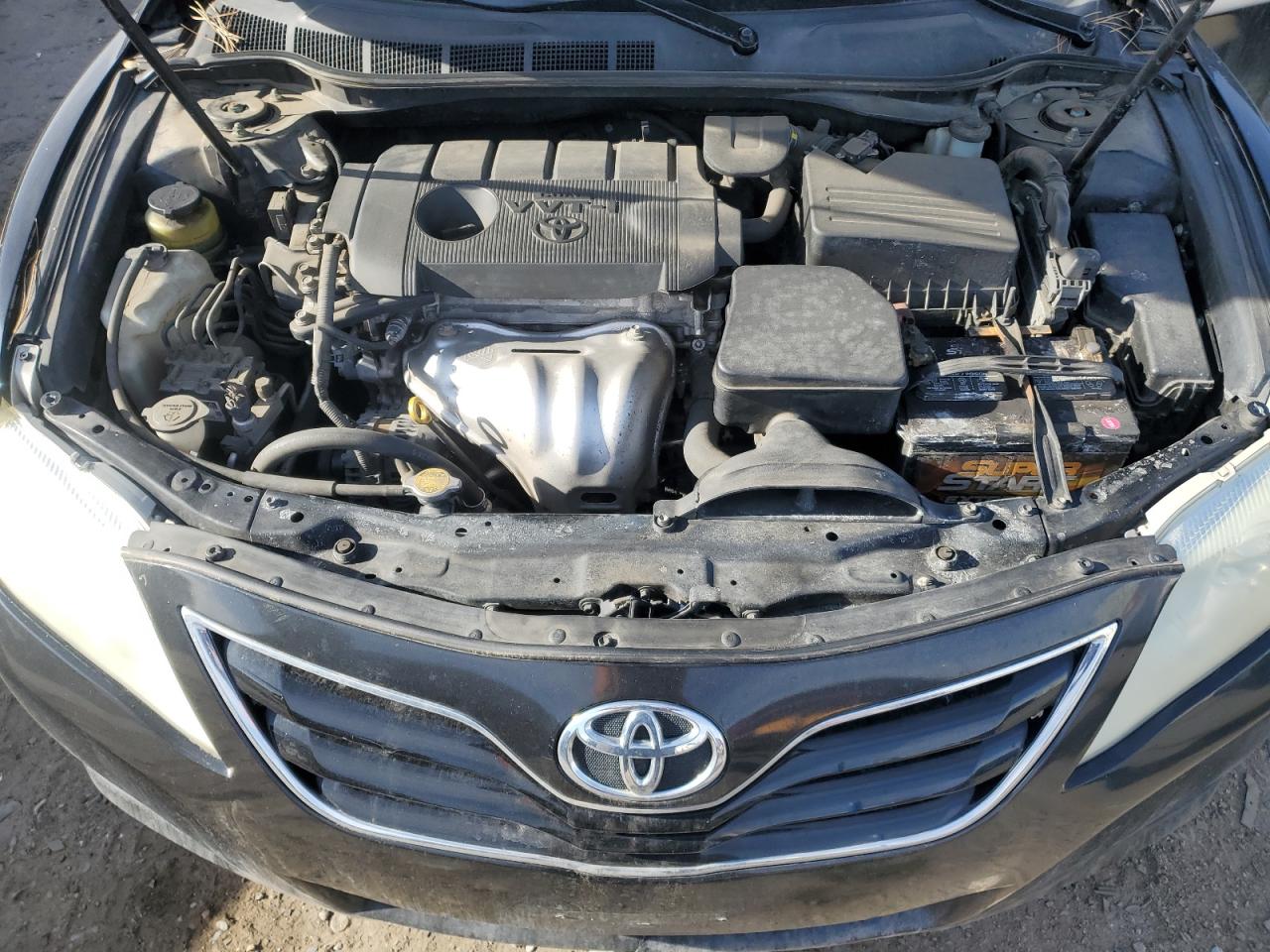 2010 Toyota Camry - Image 11