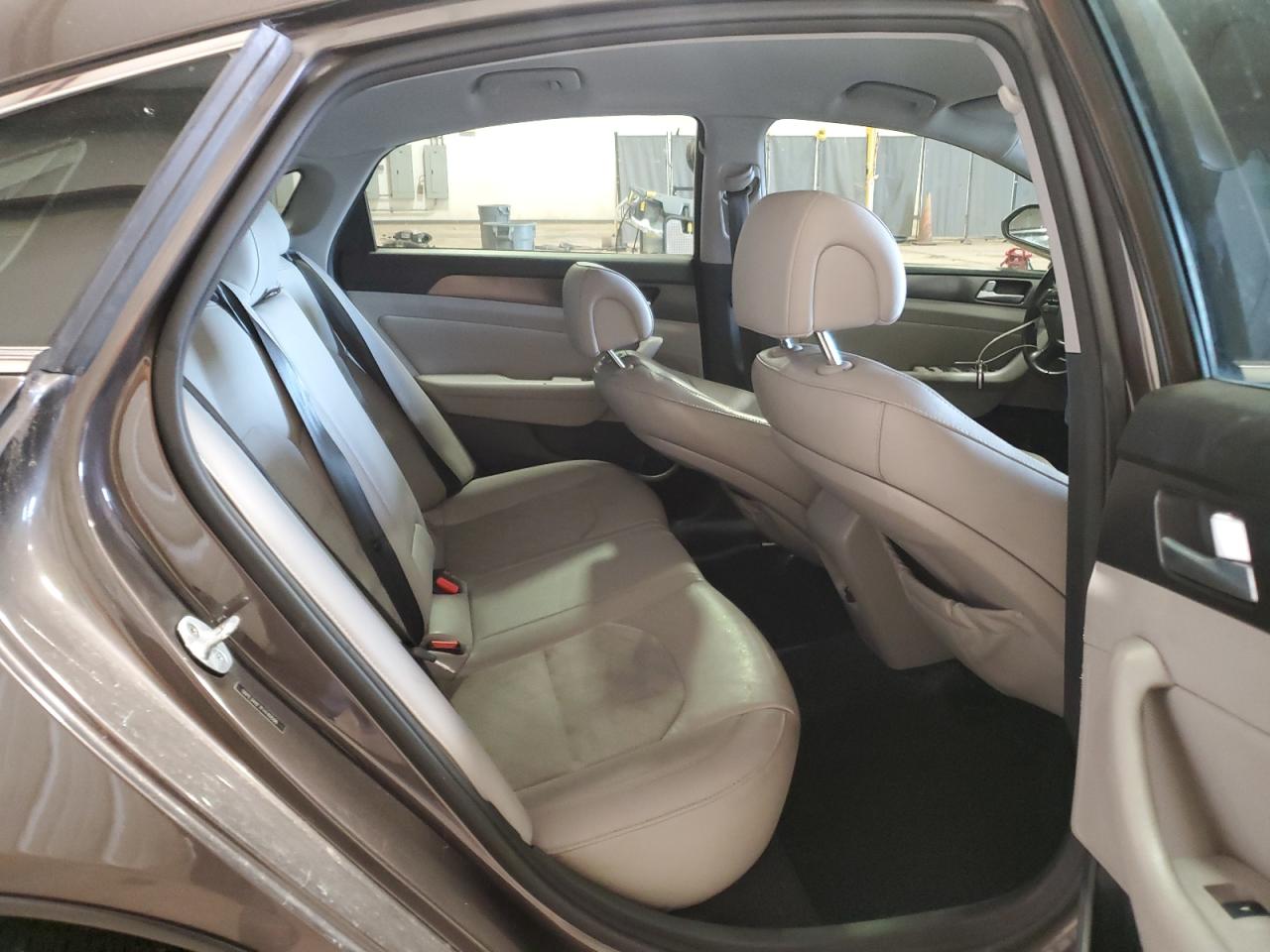 2015 Hyundai Sonata - Image 10