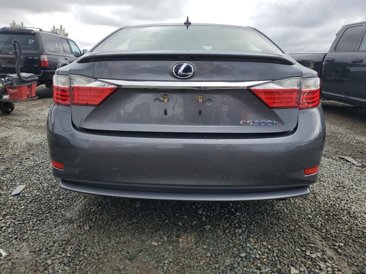 2013 Lexus ES - Image 6