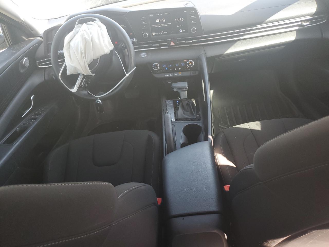 2023 Hyundai Elantra - Image 8