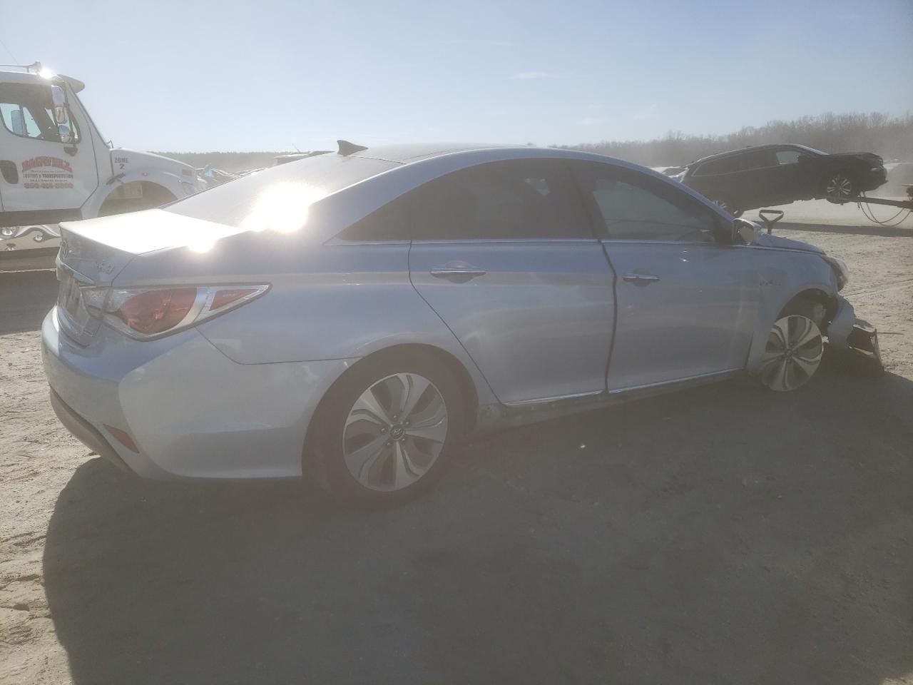 2015 Hyundai Sonata - Image 3