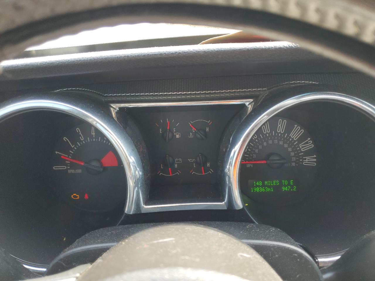 2006 Ford Mustang - Image 9