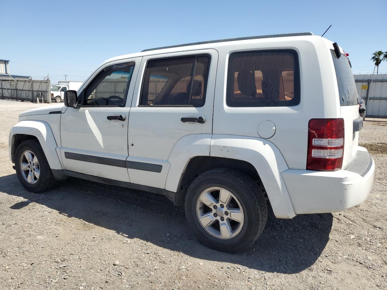 2010 Jeep Liberty (North America) - Image 2