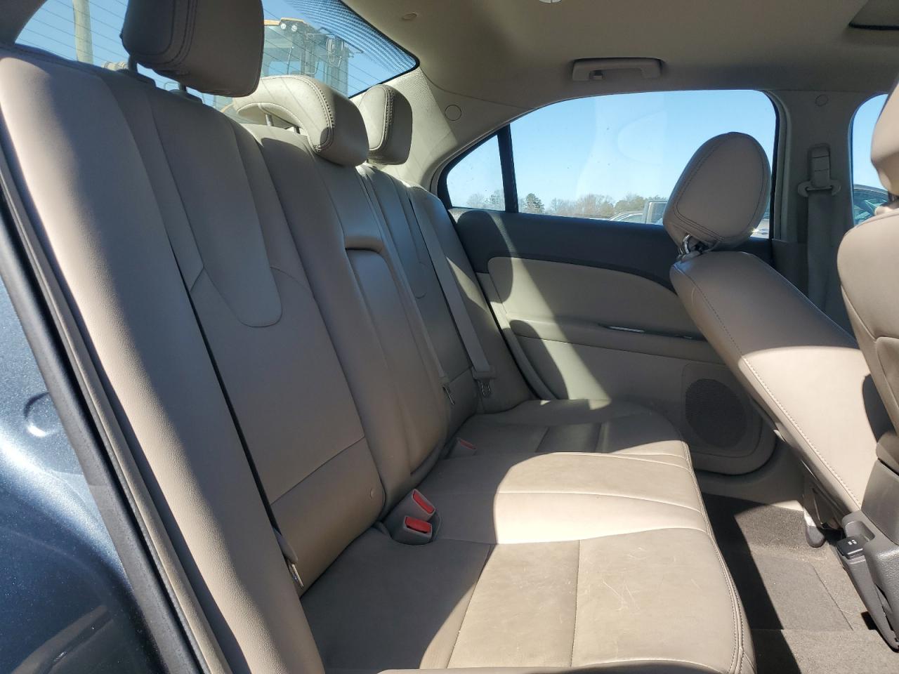 2012 Ford Fusion - Image 10