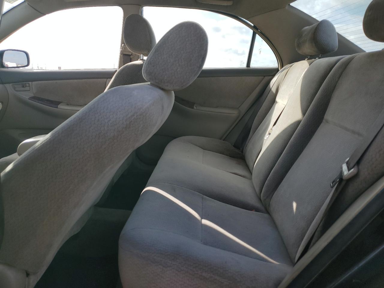 2003 Toyota Corolla - Image 10