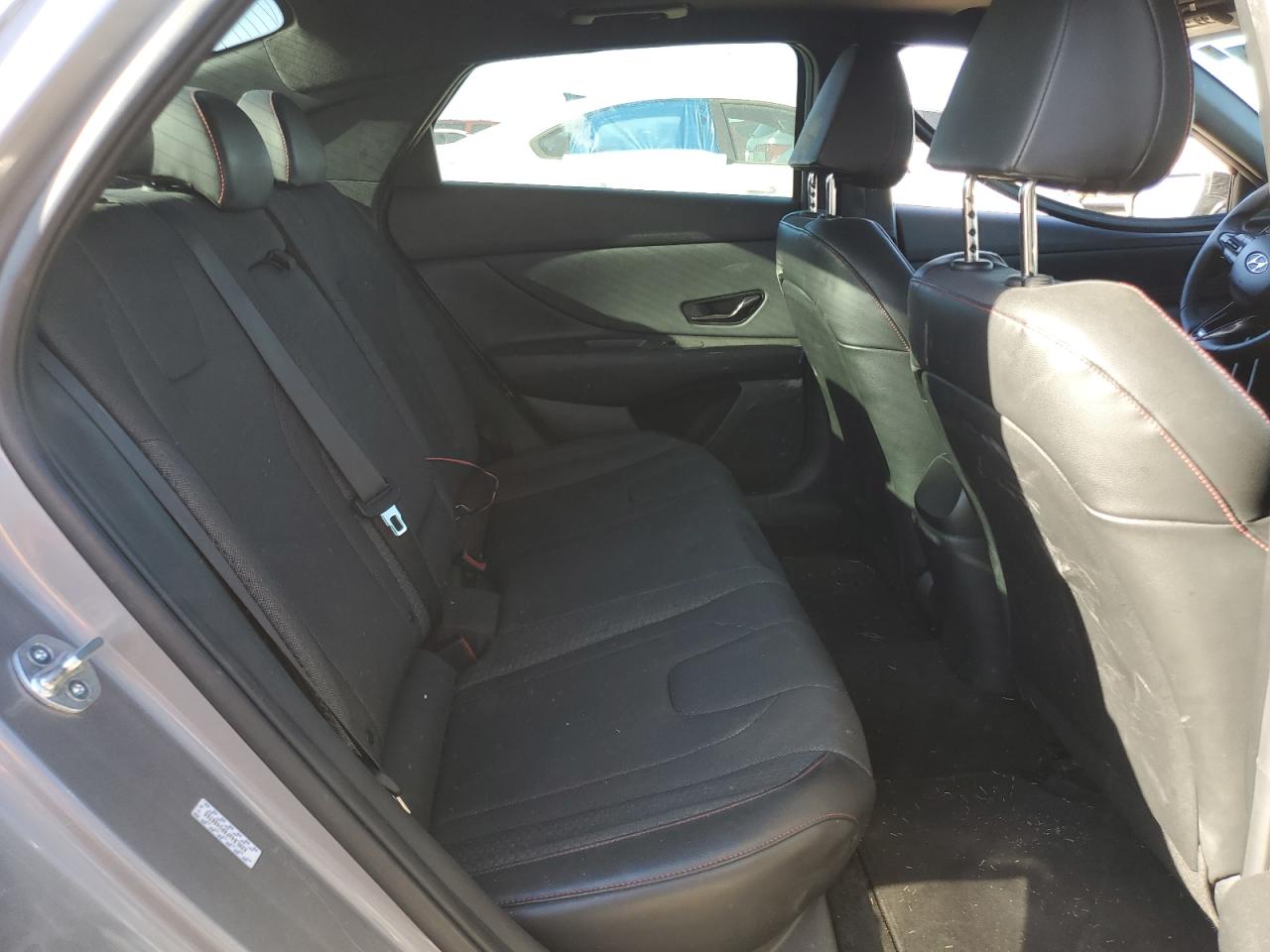 2023 Hyundai Elantra - Image 10
