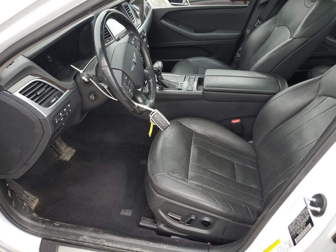 2018 Genesis G80 - Image 7