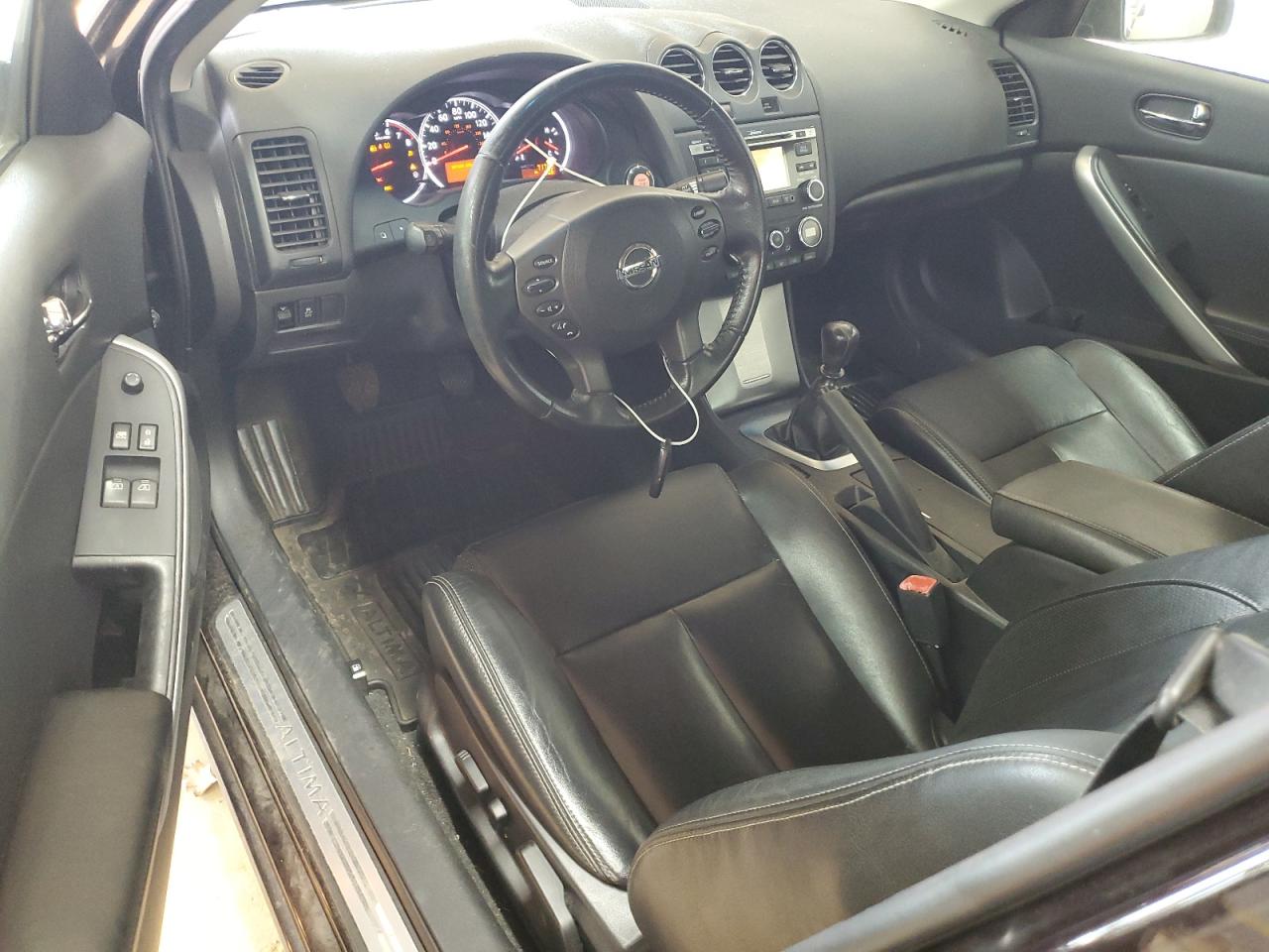 2011 Nissan Altima - Image 8